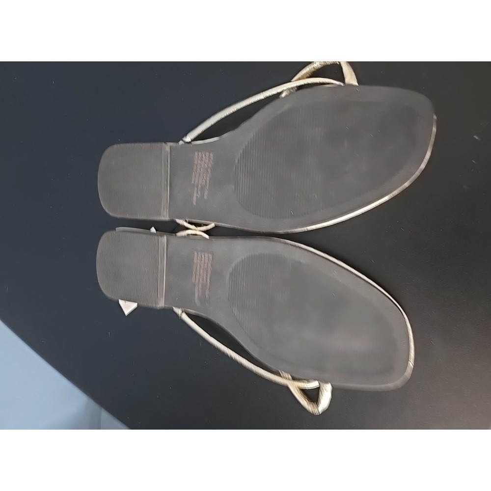 Sole Mates Sandals Womens Size 10 / 11 Gold Strappy Flip Flop - Picture 7 of 8